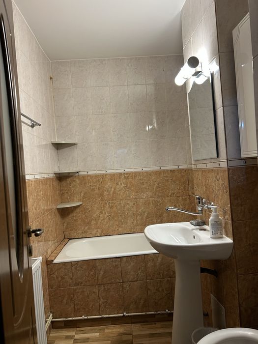 Inchiriez apartament 2 camere Gavana 2