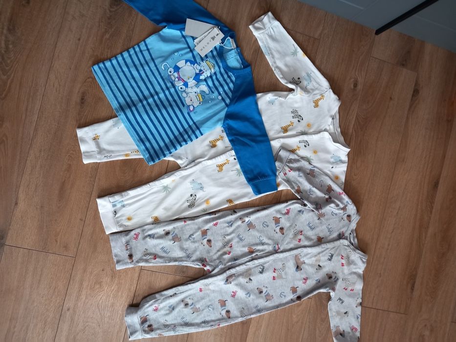 Lot 2 salopete băiat H&M 80  + o bluzita nouă