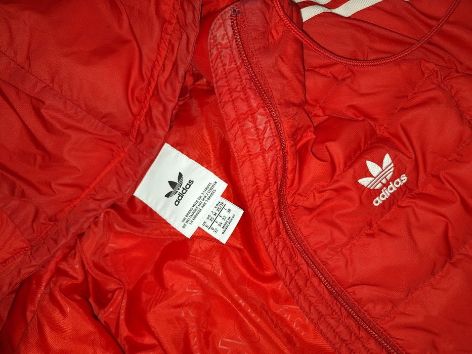 ADIDAS  червено яке