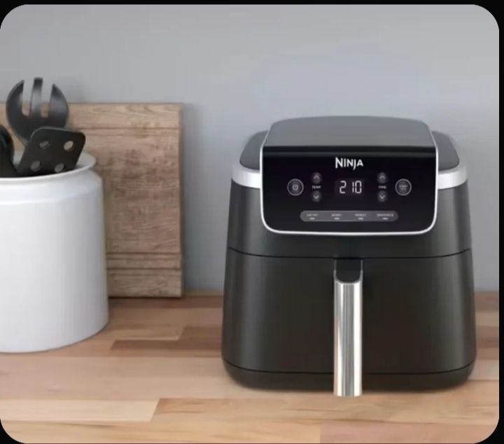 Поодается немецкий Аэрогриль Ninja 6.2 l.