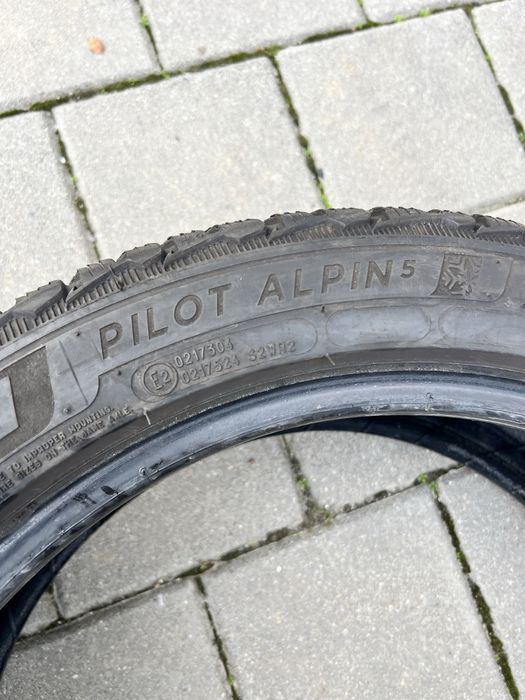 Michelin Pilot Alpin 5 225 45 / 250 40 18