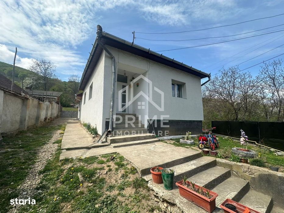 Casa Individuala 120 mp| teren 380 mp| zona Cugir