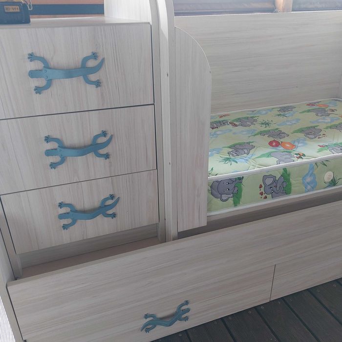 Дървено детско легло