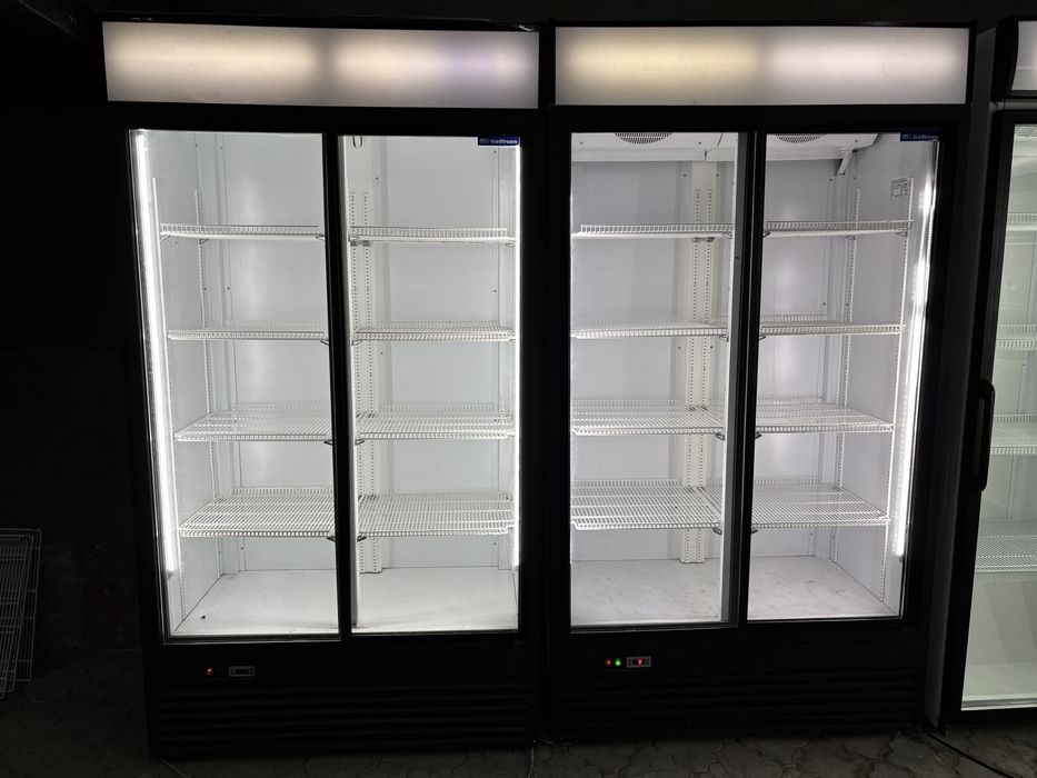 Витринный холодильник