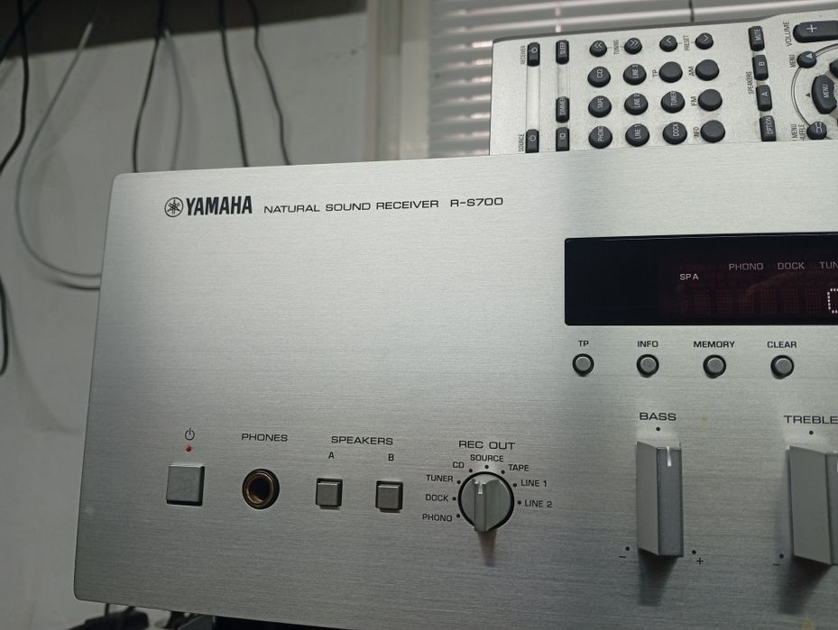 2.1 канален  ресивър YAMAHA R-S 700