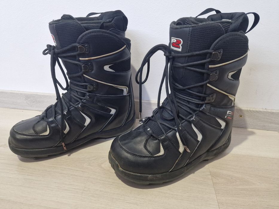 Booti  snowboard boots marime 41