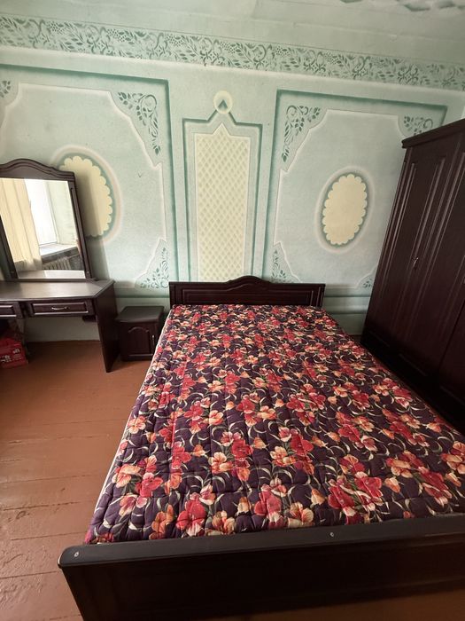 Спальный гарнитур б/у