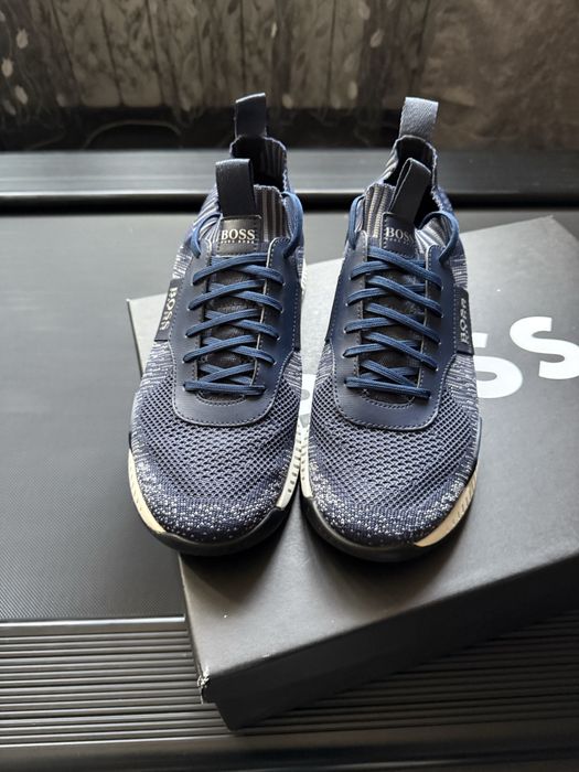 Snekers Boss originali Calitate stare Perfecta !!