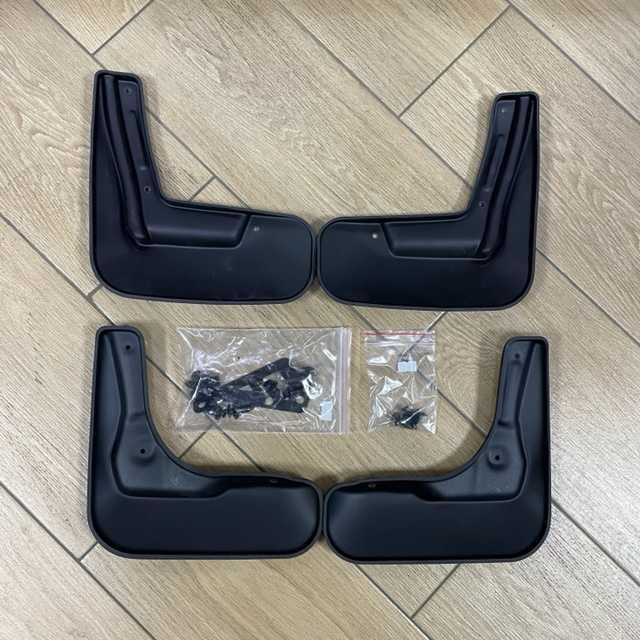 Брызговик на Toyota Camry 70, 75, 80