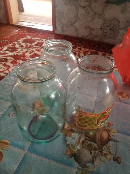 Продам банки 2литр