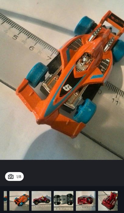 Vând/Schimb obiecte vechi.Preț în funcție de obiectul ales.