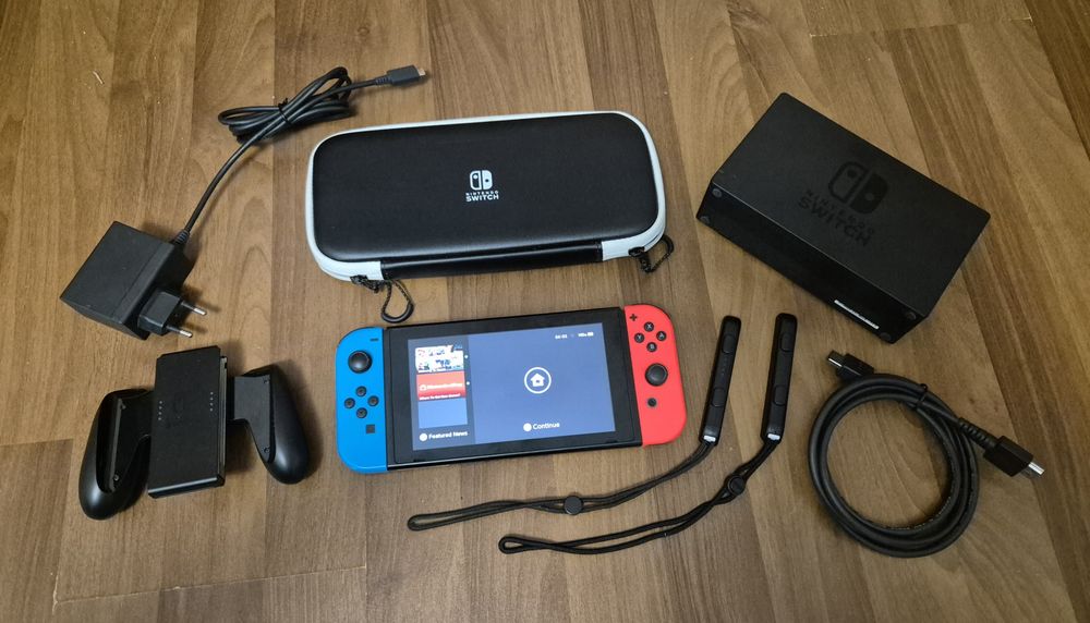 Nintendo Switch Modat Full Box cu folie si husa
