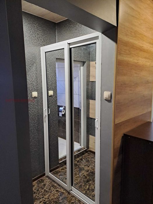 Дава се под наем Едностаен апартамент в Хасково, Център - 35 кв.м за 204 € - Снимка #6