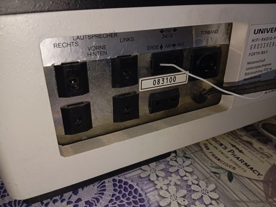 Радио грамофон Universum