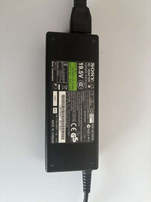Sony VAIO PCG-71211V — рабочий ноутбук