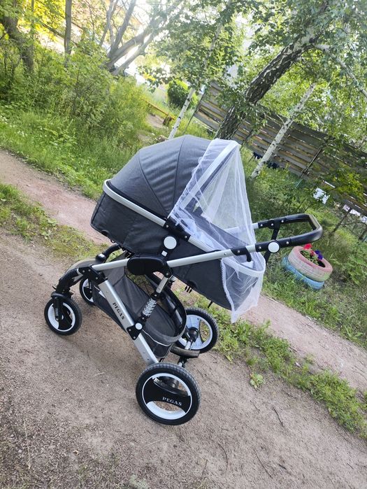 Коляска прогулочная