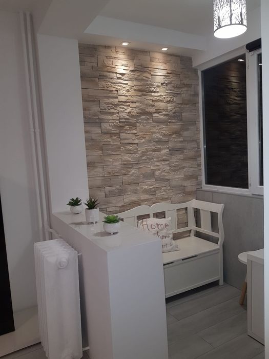 32 mp, etaj intermediar, mobilata, utilata