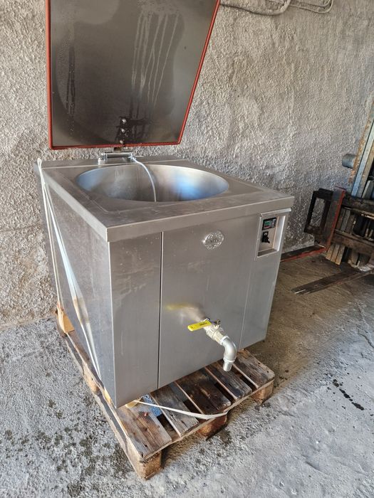 marmita ,cazan fierbere ,bazin carmangerie bastra