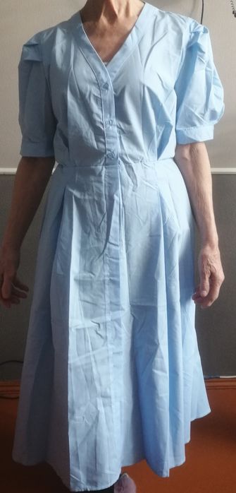 Продам   платья .