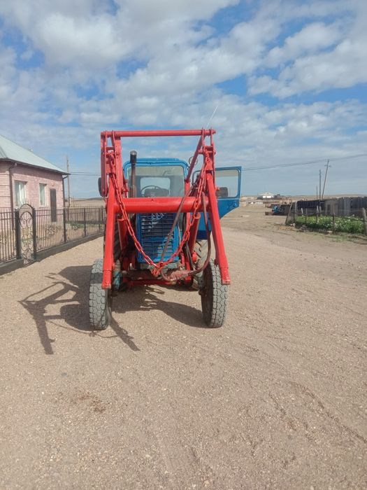 МтЗ-80     трактор