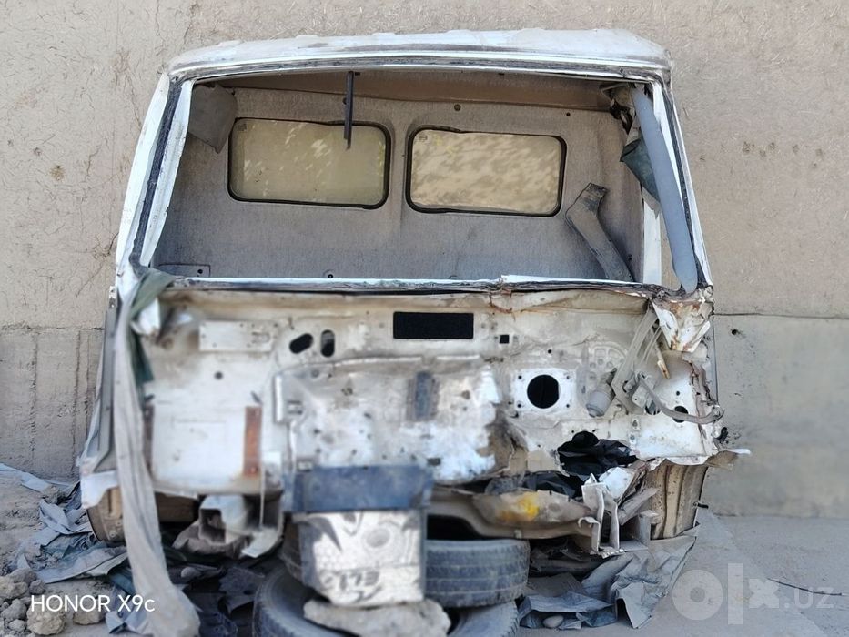 Gazel Biznes kabinasi eshik tarpeda ichki zapchaslari bilan beriladi
