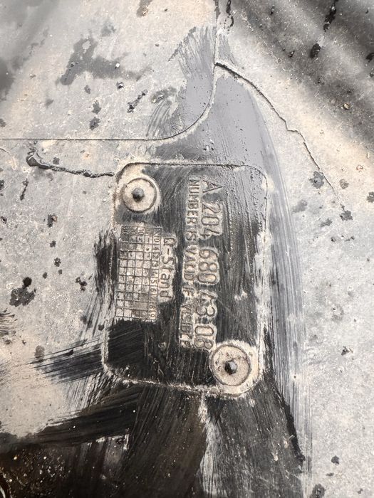 Scut podea stanga scut podea  dreapta mercedes c class w204