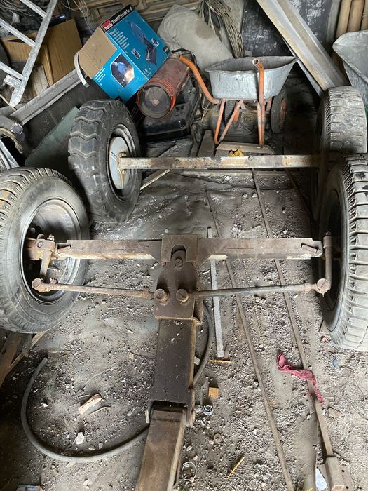 Продам.   на.    изготовление    прицепа.   балки.    Оси.