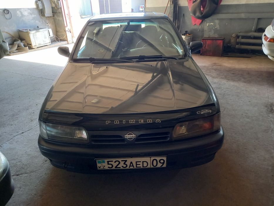 Nissan Primera 1992 года