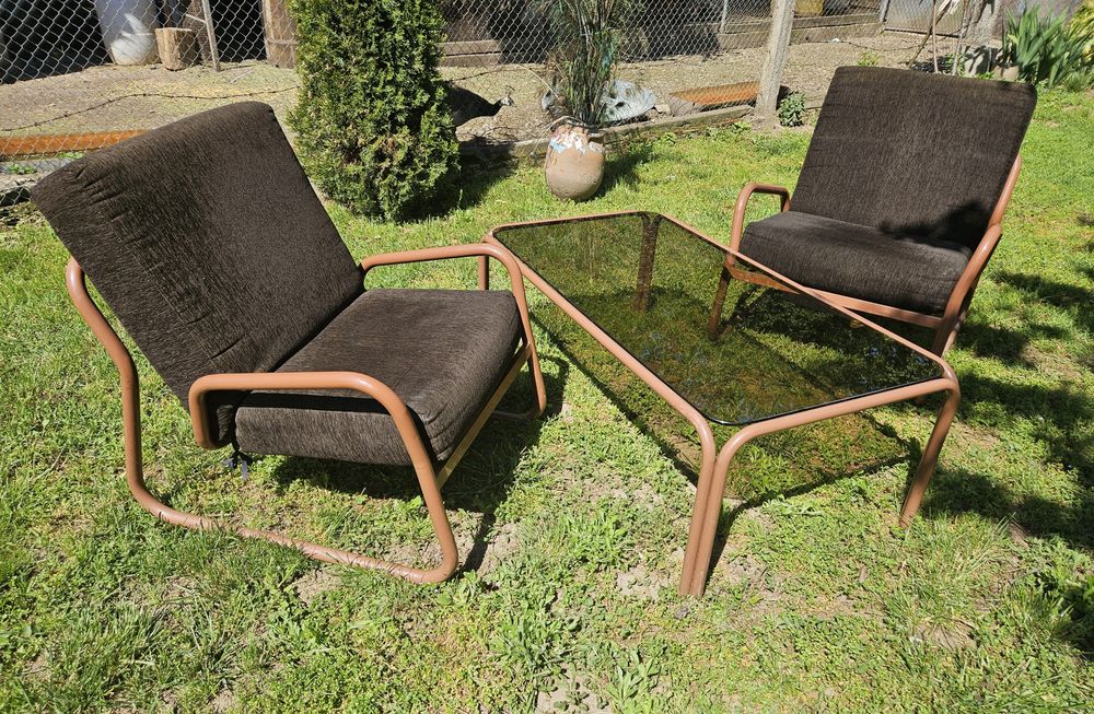 Мека тръбна мебел за двор или заведение