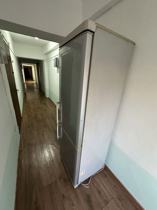 Холодильник LG 185см