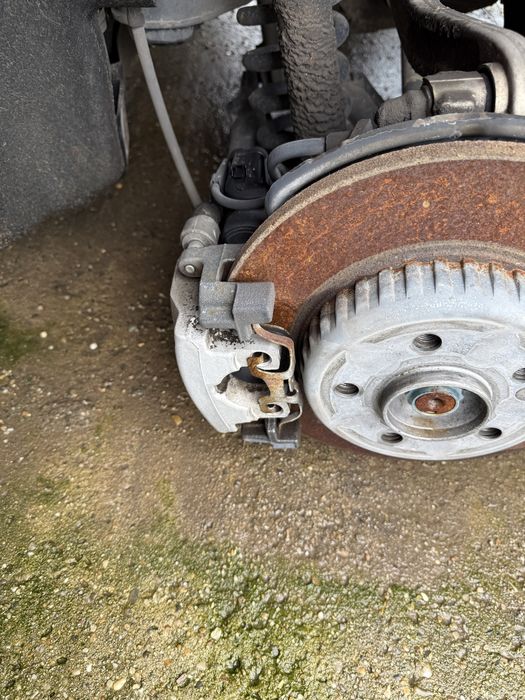 Etrier spate stanga dreapta mercedes c180 w205