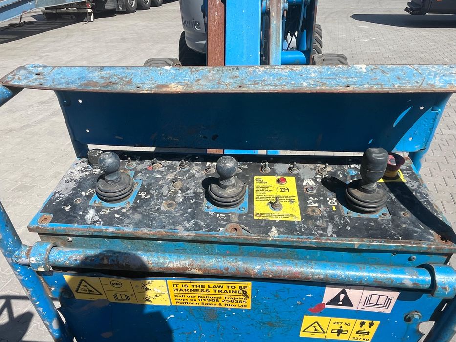 Nacela cu brat Genie Z 45/25