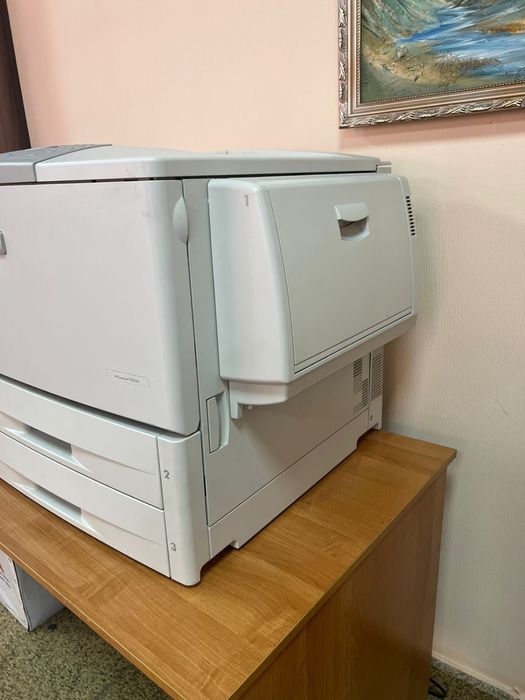 Принтер HP LaserJet 9050dn