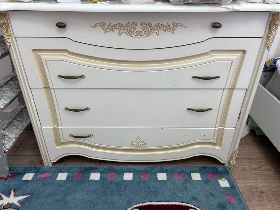 Кровать спальная тумба диван