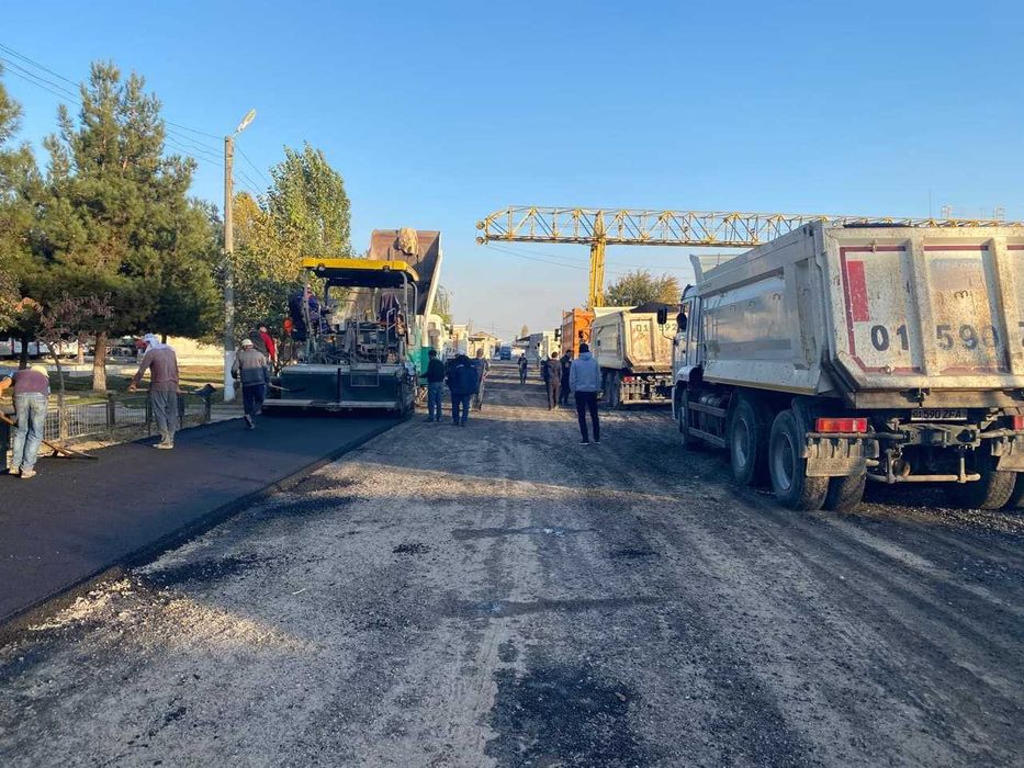 Асфальтируем, роем котлованы, доставляем щебень и песок на объекты