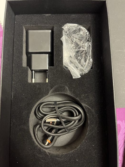 Продам телефон Vertu