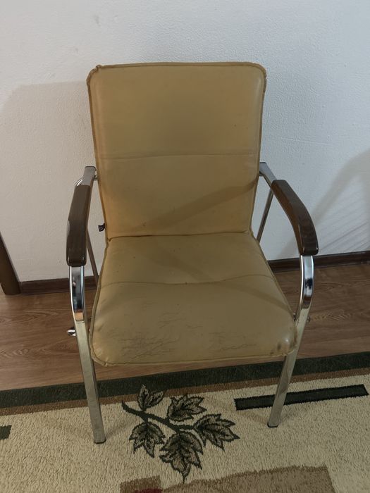 Кресло стильное кожанное