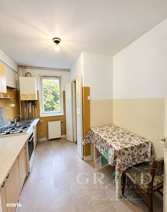 Ap 4 camere | 2 bai | Balcon | Gheorgheni-Hotel Royal
