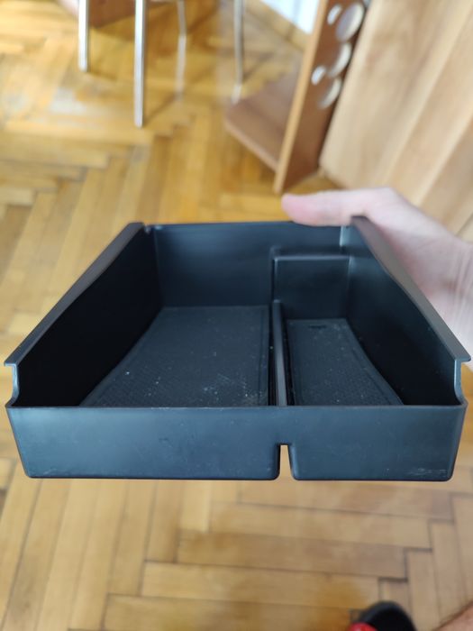 Taviță depozitare cotieră Hyundai Tucson