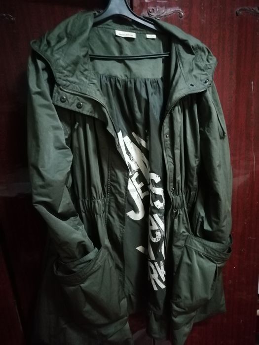 Продам женский плащ