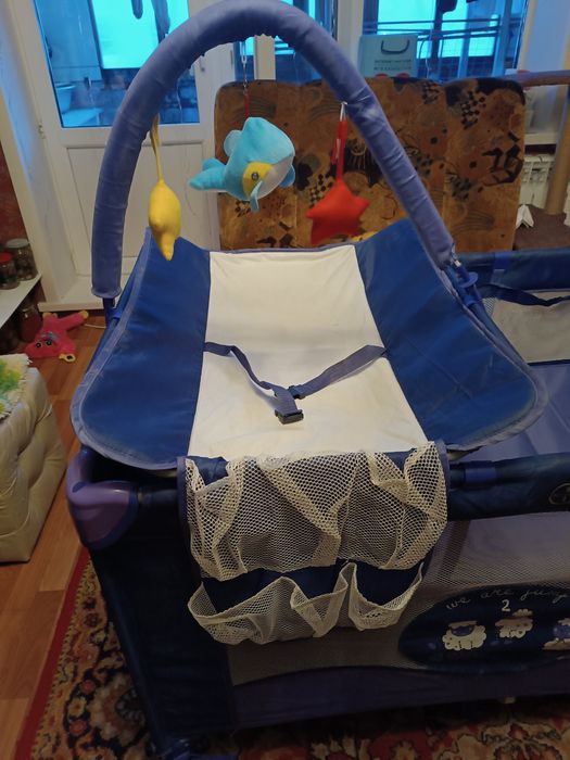 Детская кроватка,манеж