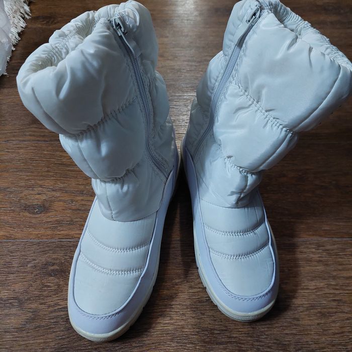 Продам зимние сапожки