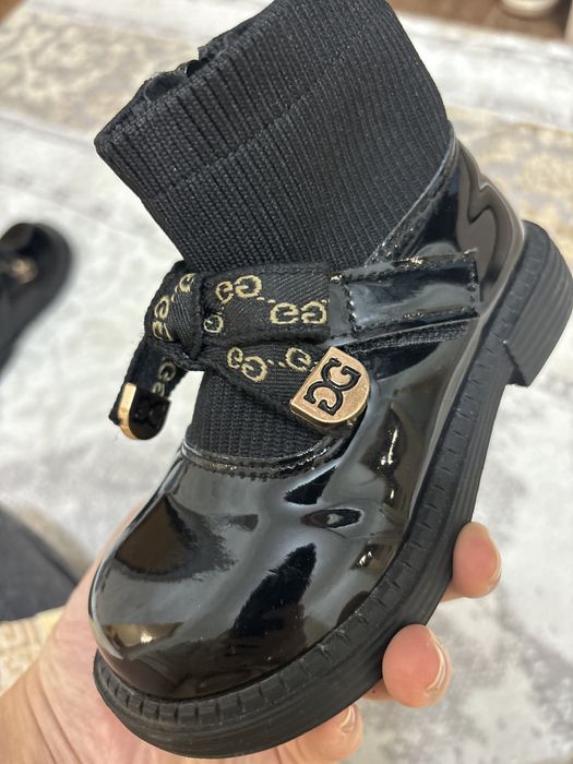 Сапожки на девочку демисезонные