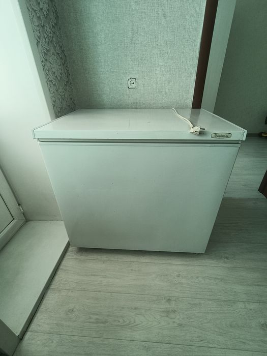 Продам морозильную камеру