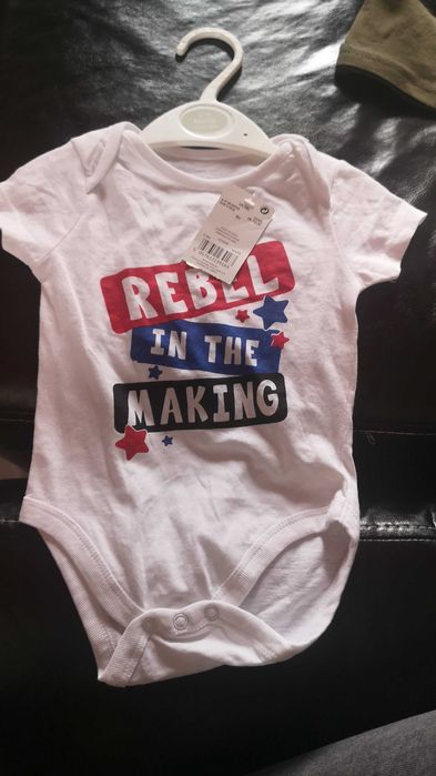 Бебешки детски дрехи