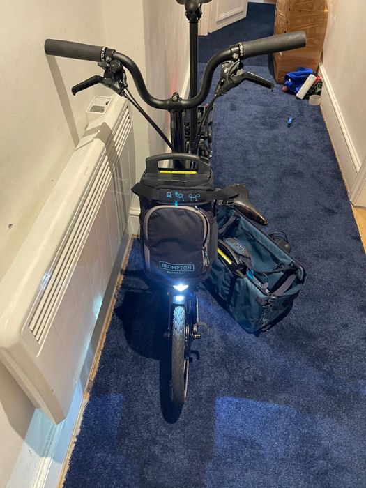 Bicicleta brompton electrica (6 viteze +accesorii)