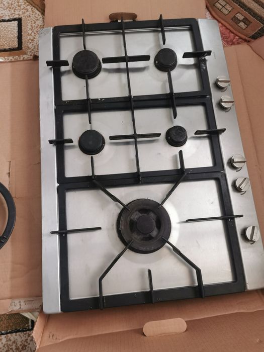Plita incorporabila pe gaz 5 ochiuri..