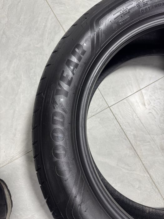 235.55R19 Goodyear летние новые шины