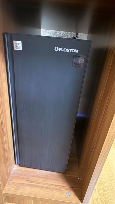 PC i9 10900F / 32GB RAM / GTX1650 + Monitor Dell 27” QHD