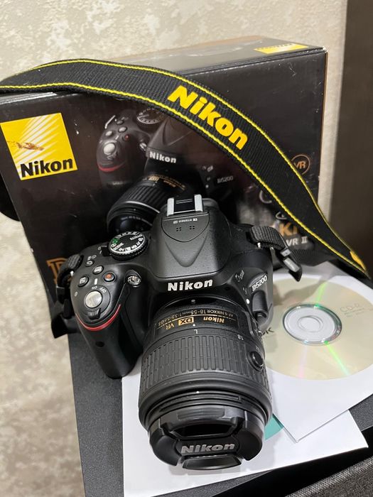Nikon D 5200, в идеальном состоянии